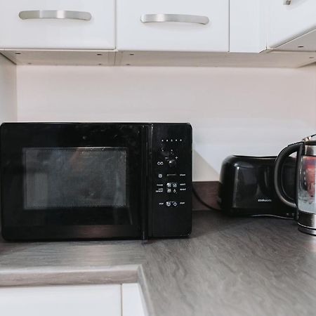 Deluxe 2 Bed Flat In Patchway Near Aztec West And Cribbs Causeway Bristol Lejlighed Eksteriør billede