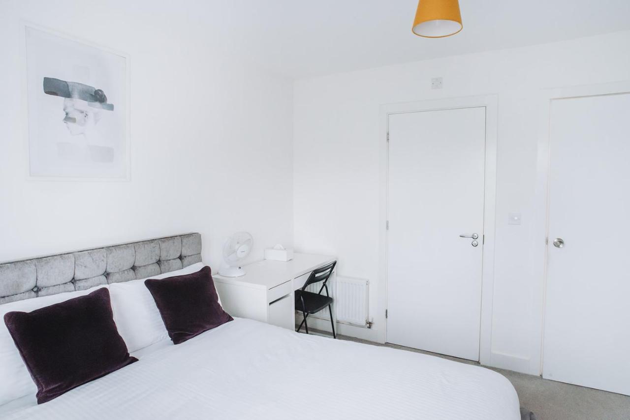 Deluxe 2 Bed Flat In Patchway Near Aztec West And Cribbs Causeway Bristol Lejlighed Eksteriør billede