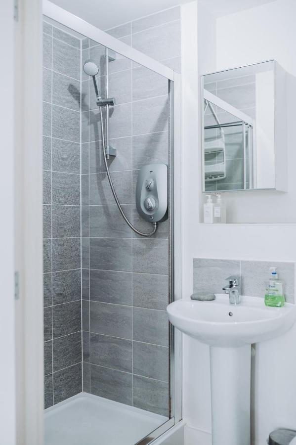 Deluxe 2 Bed Flat In Patchway Near Aztec West And Cribbs Causeway Bristol Lejlighed Eksteriør billede
