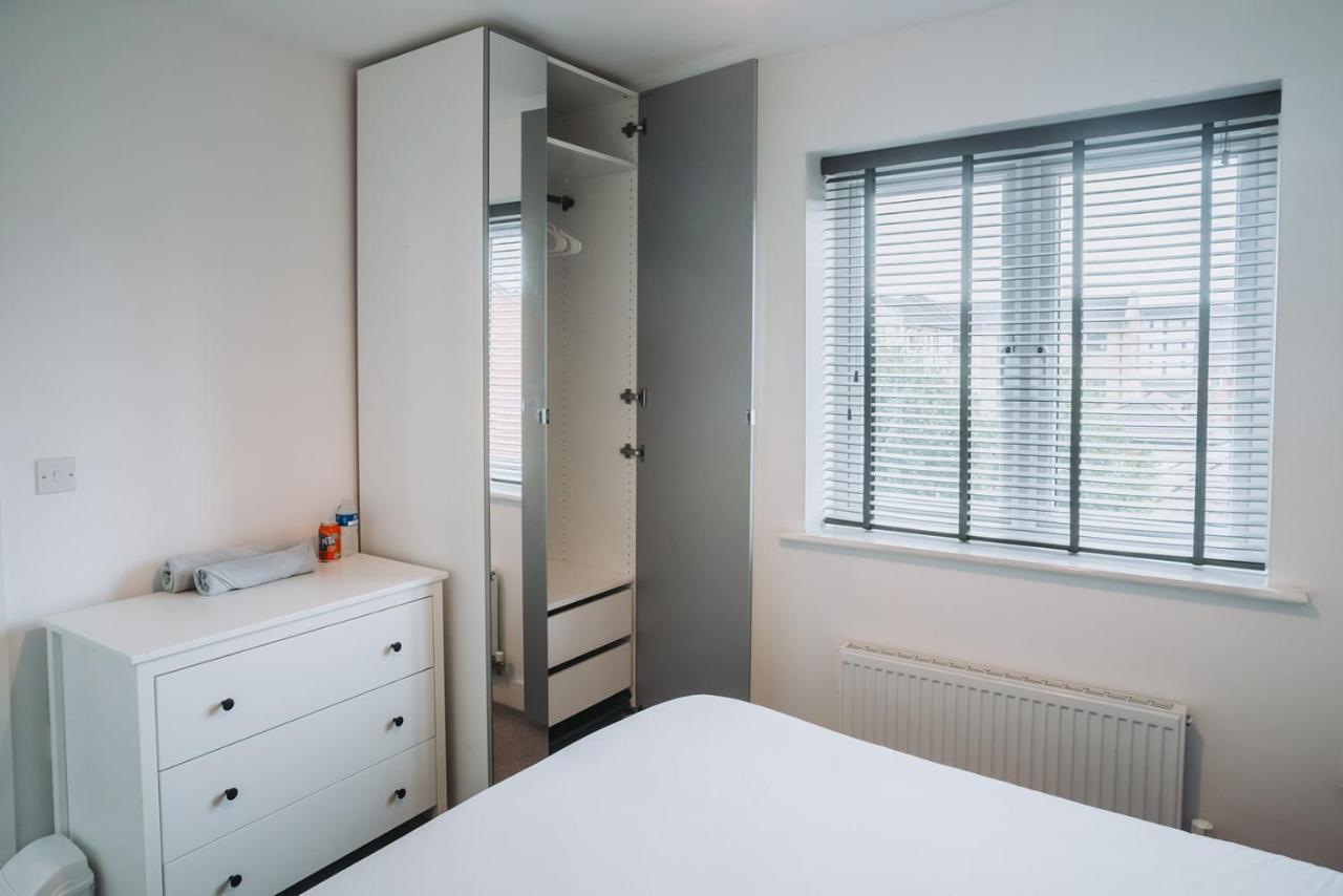 Deluxe 2 Bed Flat In Patchway Near Aztec West And Cribbs Causeway Bristol Lejlighed Eksteriør billede